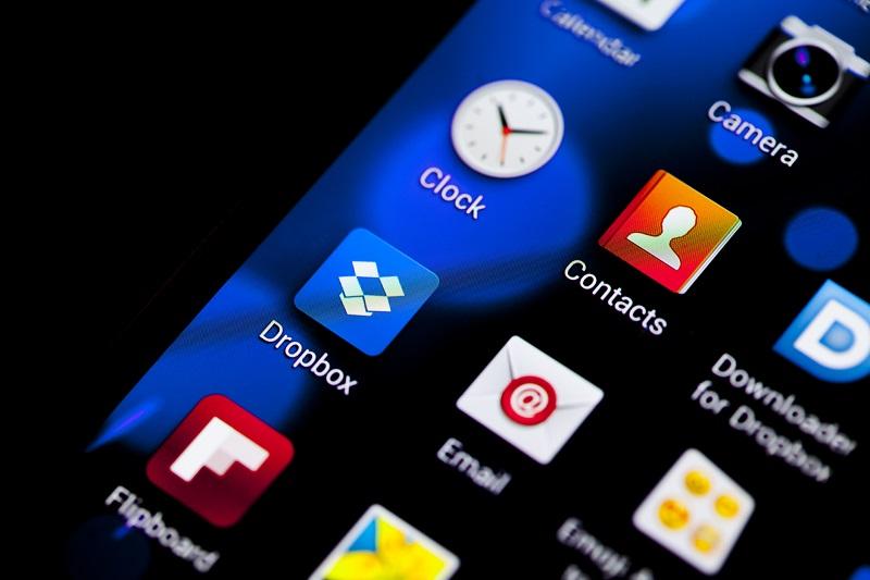 Das Symbol von Dropbox auf einem Smartphone.